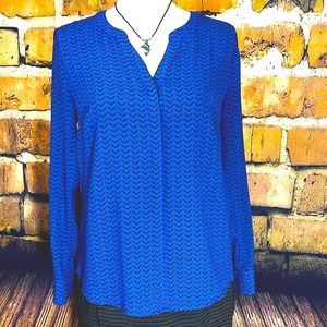 APT 9 Blue Chevron Long Sleeve Button Down Flowy Top